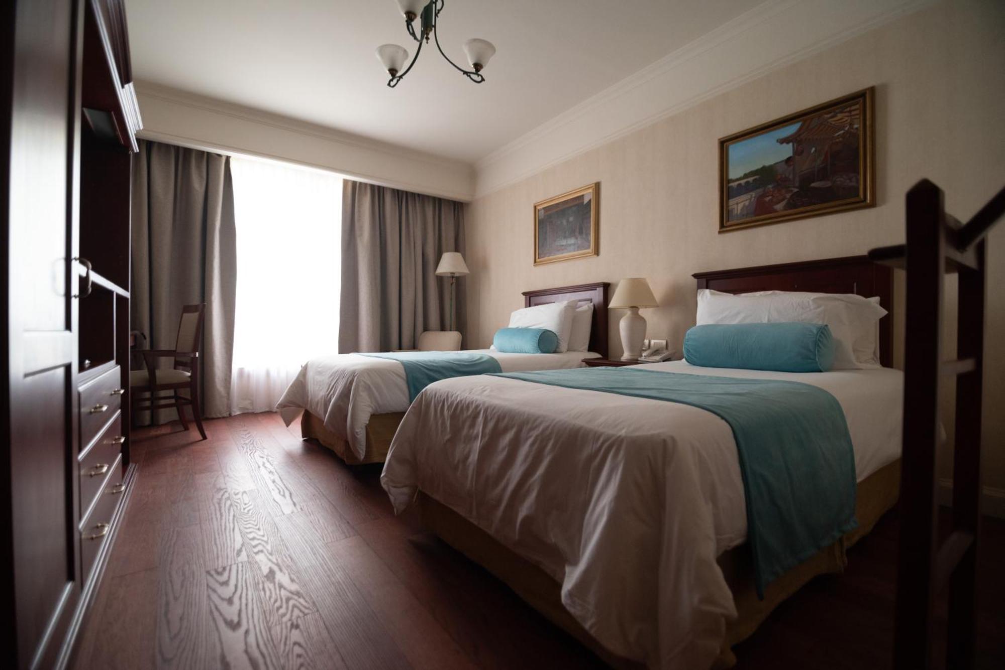 Epic Hotel บียาเมอร์เซเดส ภายนอก รูปภาพ