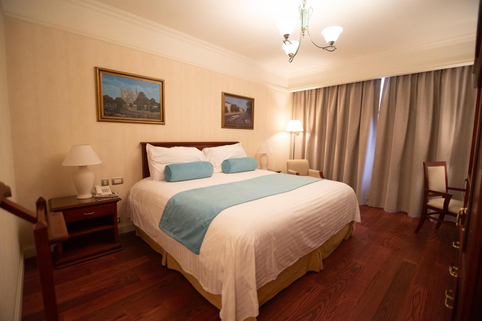 Epic Hotel บียาเมอร์เซเดส ภายนอก รูปภาพ